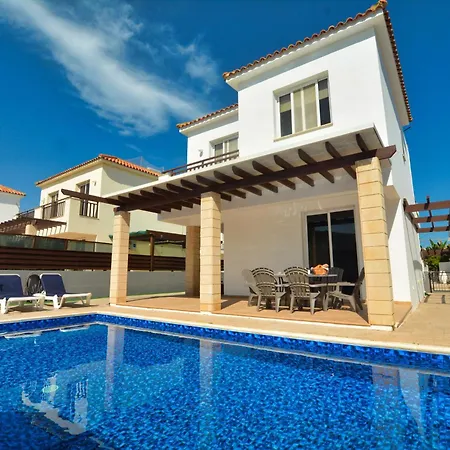 Vila Argyro